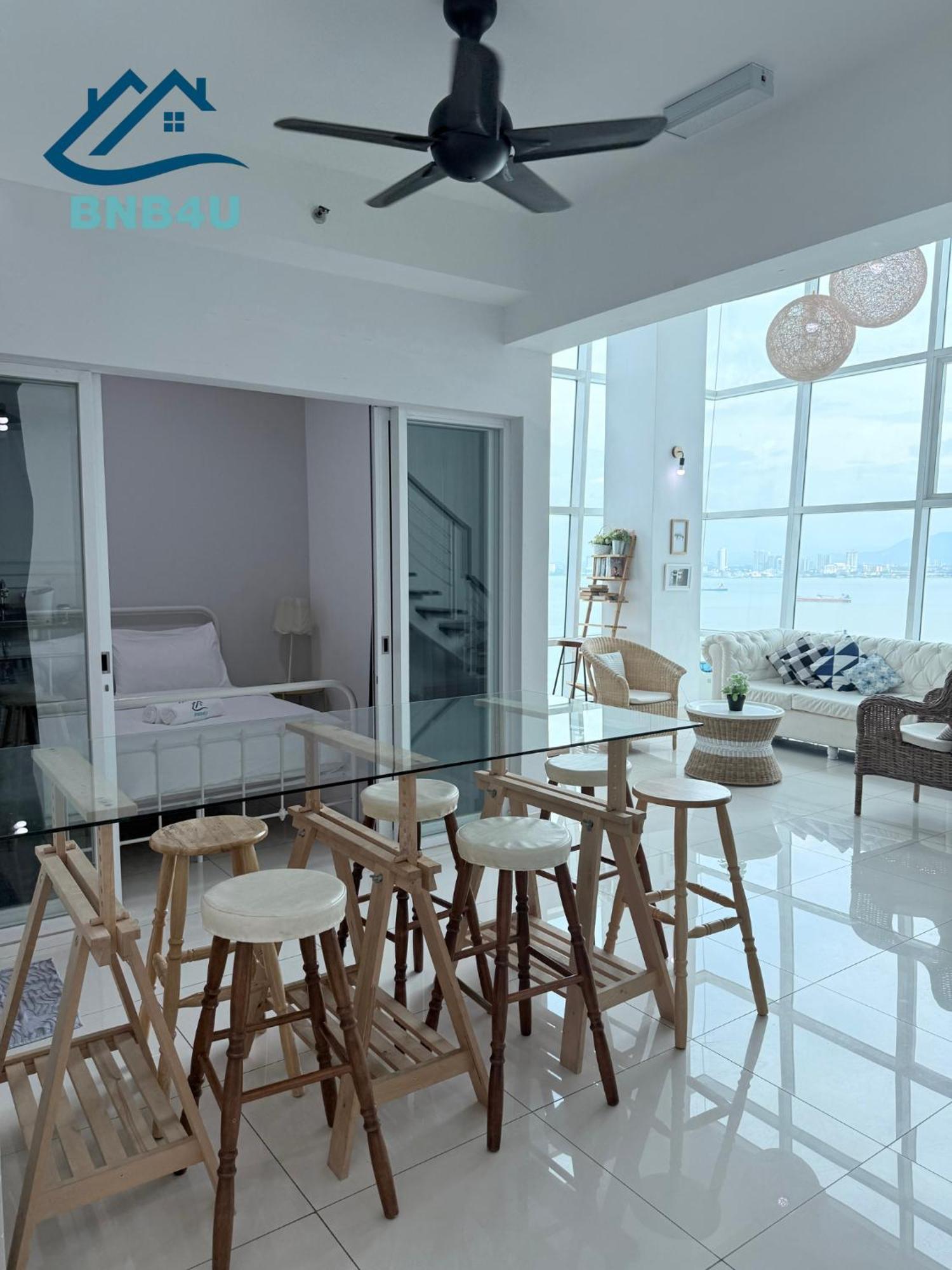 Duplex Seaview Comfort Stay In City By Iz George Town Eksteriør bilde